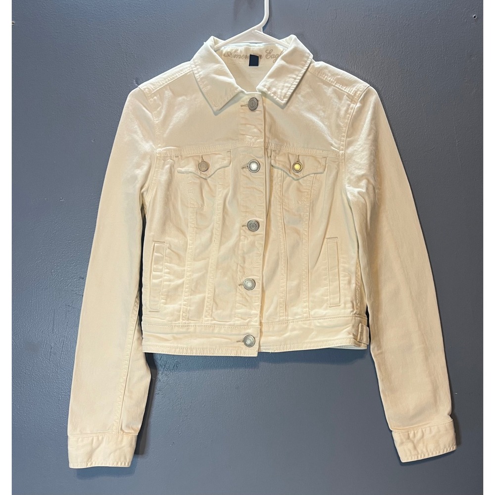 American Eagle Womens Small White Denim Jean Jacket Cropped Button Down Trucker